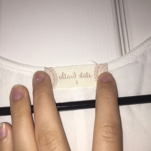 Alatar’d State Embroidered Tunic - Picture 3 of 6